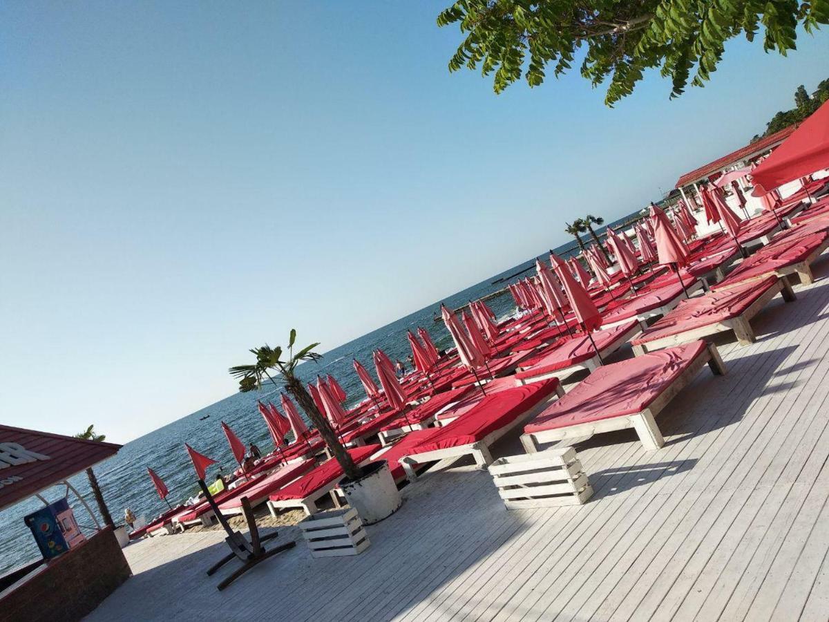 Zhemchuzhnaya Gavan Odessa Exterior foto